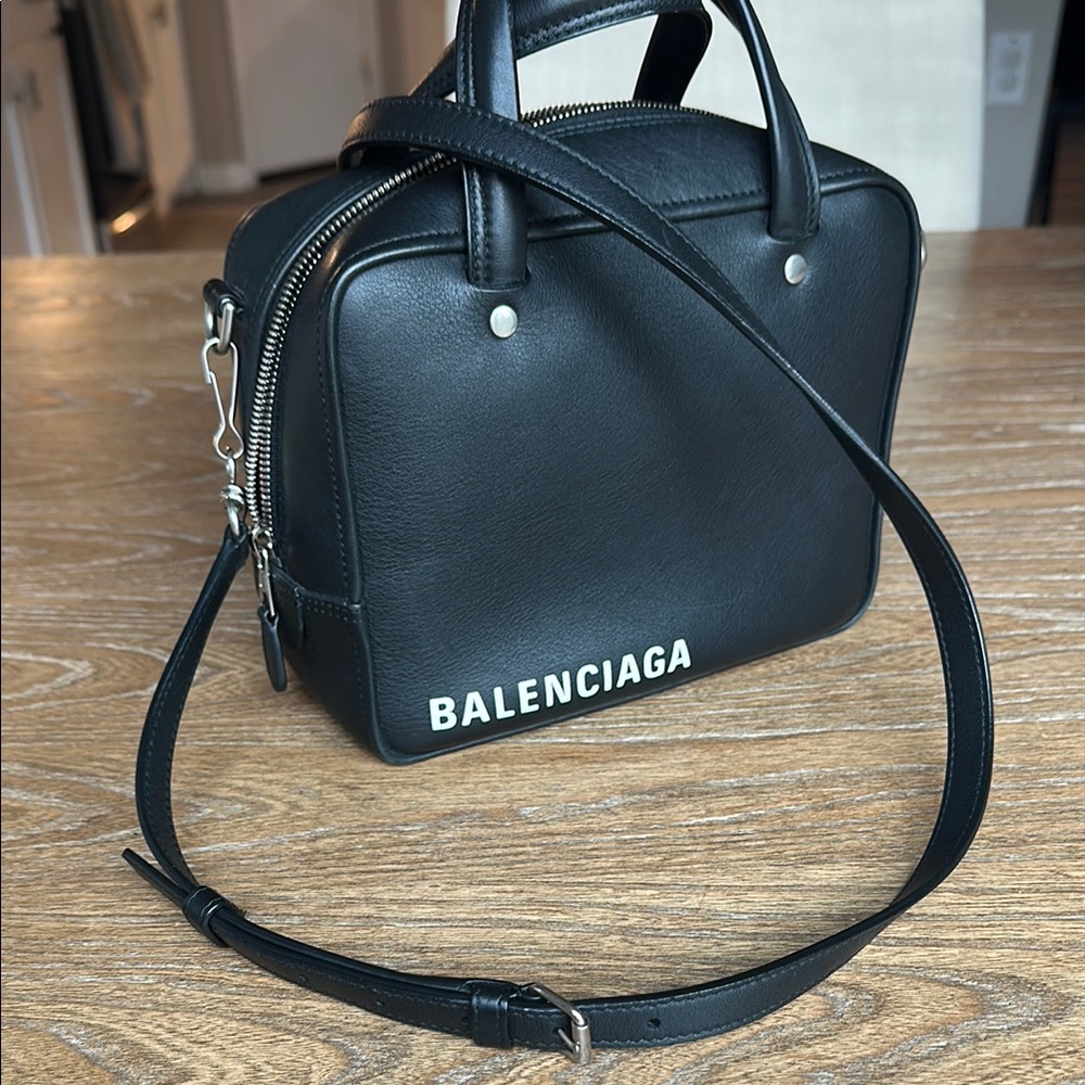 Balenciaga Shiny Day Calfskin XS Triangle Square Bag - Picture 2 of 15